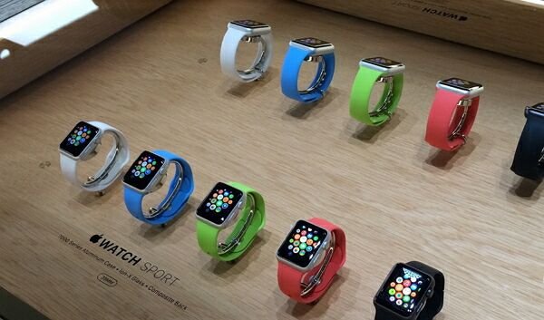 Apple Watch появятся на рынке уже в апреле