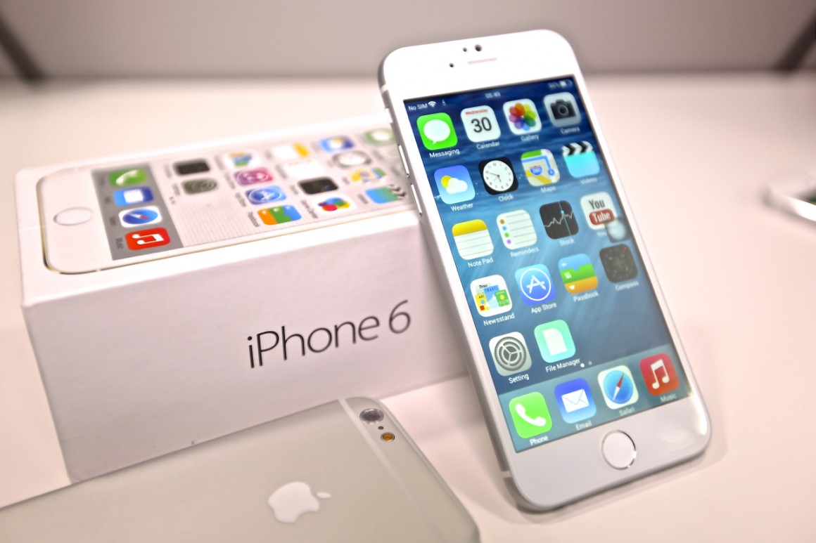 Популярность iPhone 6 Plus ведет к резкому увеличению объемов производства данного устройства