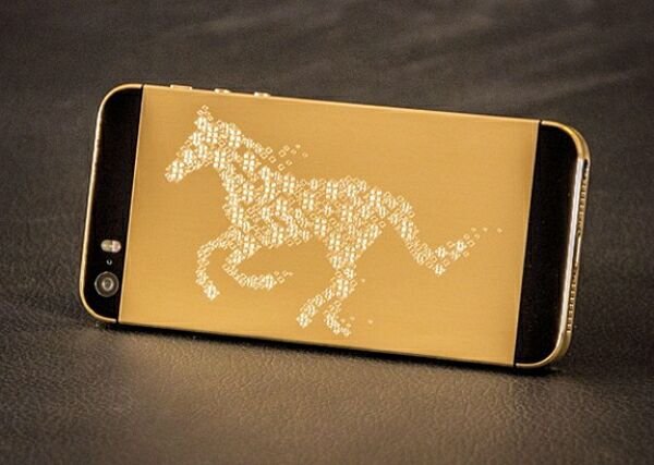 Удивительные iPhone 5s появились в России