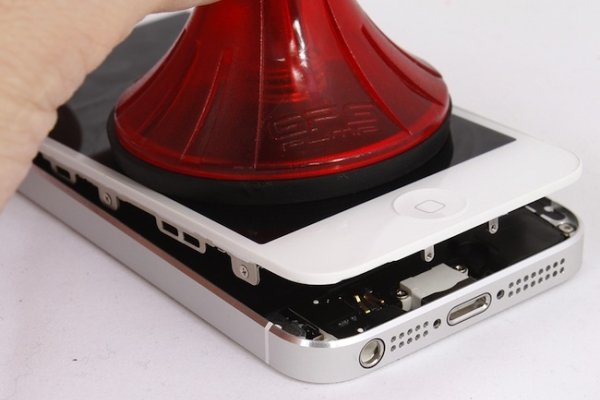 Приподнимаем экран iPhone