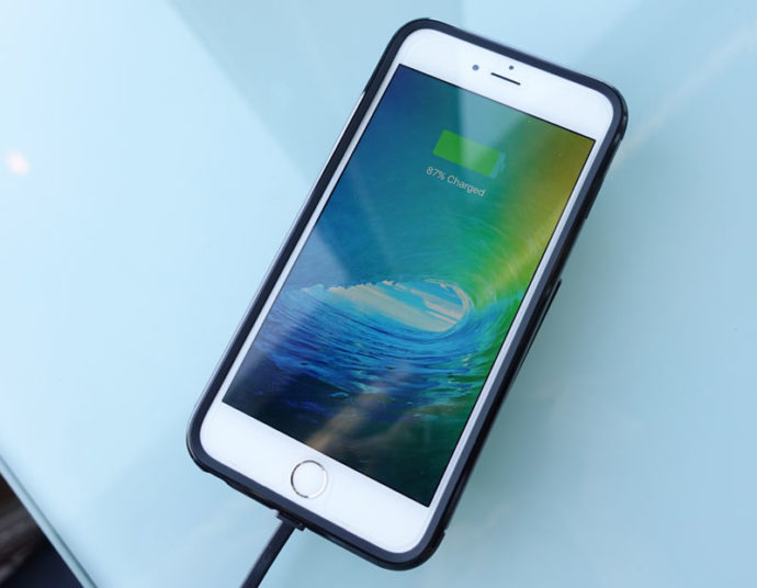 Подключение Айфона к зарядке